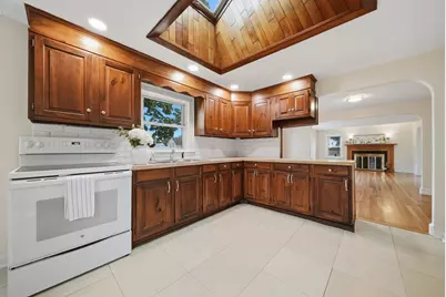 3 Carlton St, Peabody, MA 01960 - Photo 14