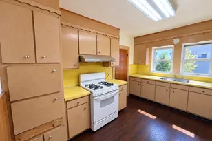 85-87 Wolcott St, Malden, MA 02148 - Photo 2