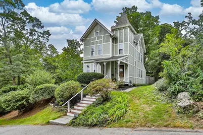 4 Hillside Ave, Wakefield, MA 01880 - Photo 1