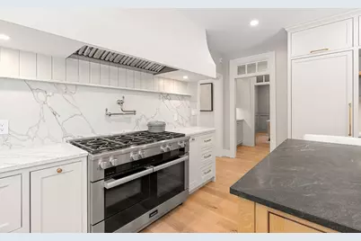26 Toppans Lane, Newburyport, MA 01950 - Photo 6