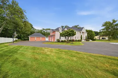 55 Squire Shaler Ln, Lancaster, MA 01523 - Photo 2