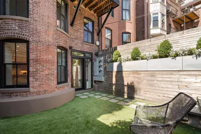 189 W Brookline St #1, Boston, MA 02118 - Photo 12