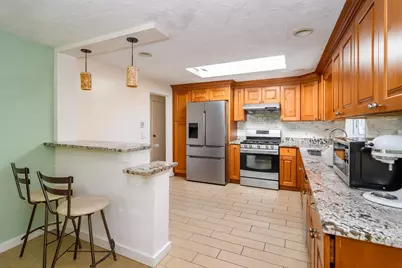 11 Mark St, Natick, MA 01760 - Photo 6