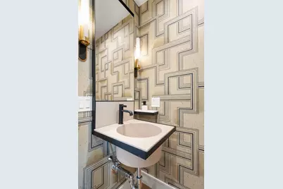 189 W Brookline St #PH, Boston, MA 02118 - Photo 12