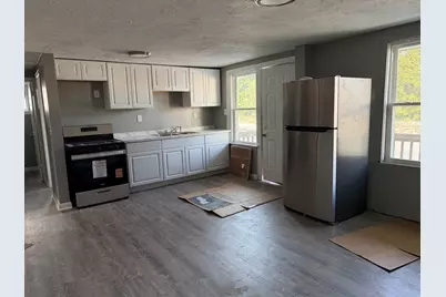 47 West, Southbridge, MA 01550 - Photo 2