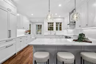 143 Coolidge St, Brookline, MA 02446 - Photo 2