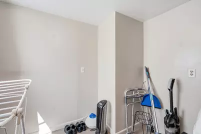 37 Howard St, Chicopee, MA 01013 - Photo 38