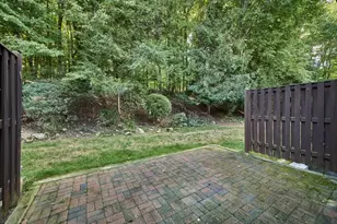 12 Walcott Valley Dr, Hopkinton, MA 01748 - Photo 2