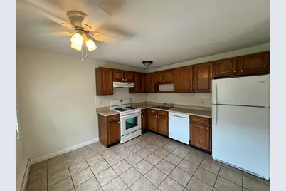 70 Edgelawn Ave #4, North Andover, MA 01845 - Photo 6