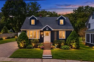 38 1/2 Abington Ave, Peabody, MA 01960 - Photo 1