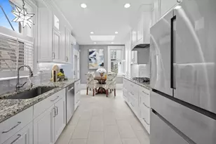 12 Auburn St, Boston, MA 02129 - Photo 10