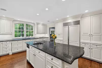 97 Arnold Road, Wellesley, MA 02481 - Photo 12