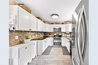 31 Ayer St #31, Haverhill, MA 01832 - Photo 6