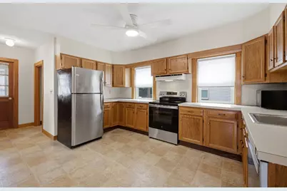 35-37 Amherst St, Arlington, MA 02474 - Photo 2