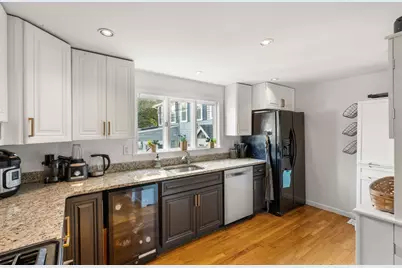88 Hancock St #88, Stoneham, MA 02180 - Photo 8