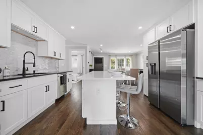 107 New York St, Lowell, MA 01854 - Photo 14