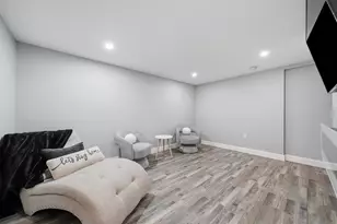 107 New York St, Lowell, MA 01854 - Photo 30
