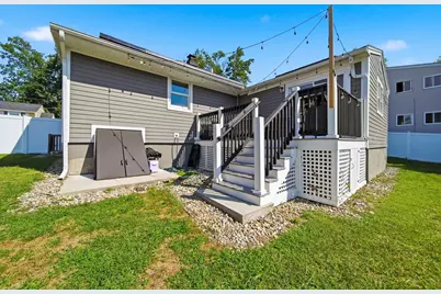 107 New York St, Lowell, MA 01854 - Photo 36