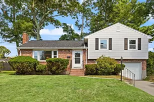 11 Imrie St, Randolph, MA 02368 - Photo 2