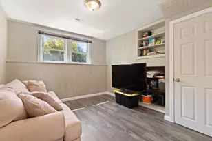 11 Imrie St, Randolph, MA 02368 - Photo 8