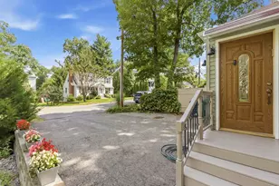 7 Gambier St, Newton, MA 02466 - Photo 2