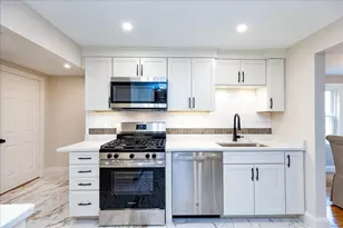 39 Birch St, Tewksbury, MA 01876 - Photo 14