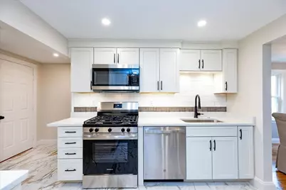 39 Birch St, Tewksbury, MA 01876 - Photo 12