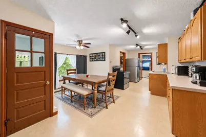 138 Fremont St, Taunton, MA 02780 - Photo 4
