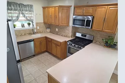 120 Woodrow Ave, Boston, MA 02124 - Photo 8