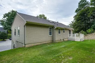 3 Greenside Ln, Worcester, MA 01609 - Photo 18