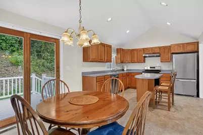 3 Greenside Ln, Worcester, MA 01609 - Photo 8