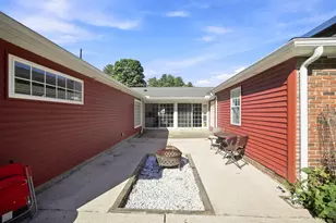 146 Huntington Rd, Russell, MA 01071 - Photo 10