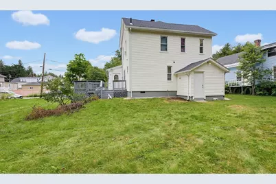 13 Campbell Ave, Leominster, MA 01453 - Photo 12