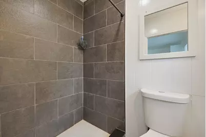 13 Campbell Ave, Leominster, MA 01453 - Photo 6