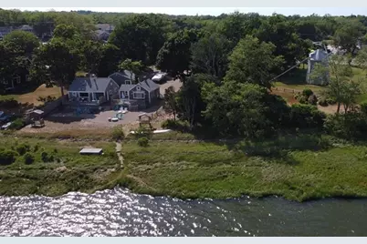 37 Cranberry Hwy #2, Orleans, MA 02653 - Photo 4
