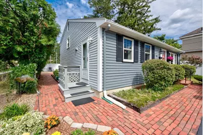 58 Earley St, Brockton, MA 02302 - Photo 2
