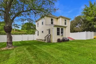 275 Holmes St, Halifax, MA 02338 - Photo 24