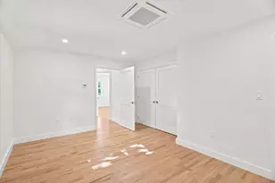 8 Wilmington Rd, Burlington, MA 01803 - Photo 26