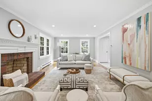 32 Parkvale Rd, Needham, MA 02492 - Photo 4