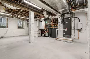 44 Putnam St, Newton, MA 02465 - Photo 32