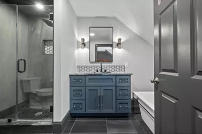 580 E 2nd St #6, Boston, MA 02127 - Photo 16