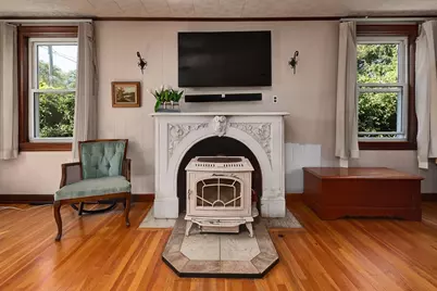 37 Riverdale Ave, Haverhill, MA 01835 - Photo 10