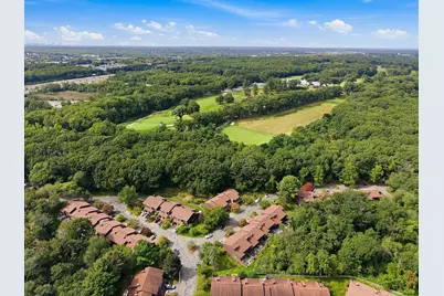 16 Country Club Rd #16, Peabody, MA 01960 - Photo 1