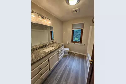 226 County Rd, Freetown, MA 02717 - Photo 24