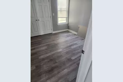 104 Concord St #1, Lowell, MA 01852 - Photo 4