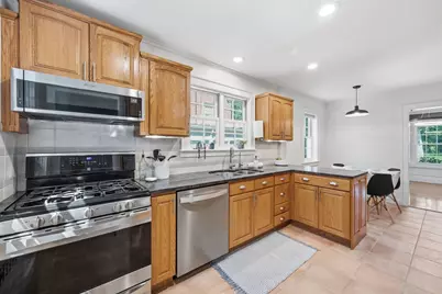 30 Chatham Rd, Longmeadow, MA 01106 - Photo 12