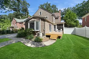 30 Chatham Rd, Longmeadow, MA 01106 - Photo 36