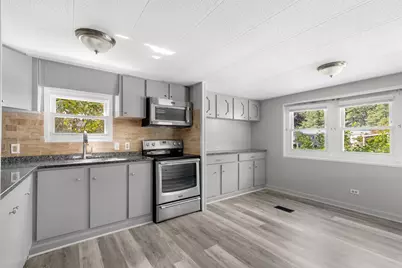 71 Maplewood Dr, Halifax, MA 02338 - Photo 4