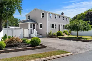 2 Ash St, Amesbury, MA 01913 - Photo 2