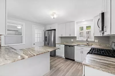 2 Ash St, Amesbury, MA 01913 - Photo 6